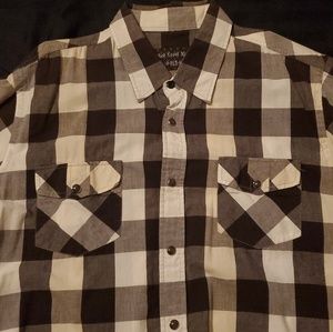 Red Level Nine button up shirt